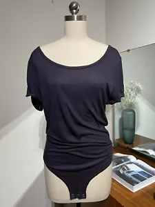 590$ AF VANDEVORST SIZE MEDIUM PURPLE T-SHIRT BODY - Picture 1 of 7