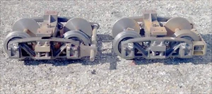 2x 3.5 inch gauge locomotive tender bogies with brake and boiler feed pump - Picture 1 of 8
