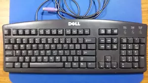 Dell PS2 Wired Keyboard Model SK-8110 - Picture 1 of 3