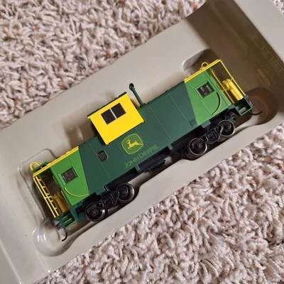 7721 Athearn John Deere Wide Vision Caboose NOS In Box, Metal Wheels  - Image 1 of 2