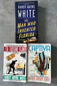 3 Doc Ford Novels The Man Who Invented Florida, Ten Thousand Islands & Captiva - Foto 1 di 1