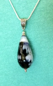 Stunning Lace Agate Pendant Silver-Plated 18" Snake Chain Necklace - Picture 1 of 5