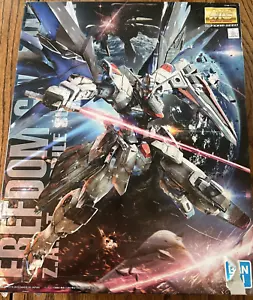 Gundam 1/100 MG Seed ZGMF-X10A Freedom Gundam 2.0 Model Kit USA Sellers Box Wear - Picture 1 of 10