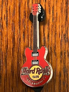 Hard Rock Cafe Indianapolis roter Kern Gitarren-Pin - Bild 1 von 1