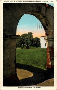 Postal Pepper Tree in Patio Mission San Luis Rey De Francia California 1947 - Imagen 1 de 2