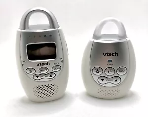 Monitor de bebé de audio digital VTech DM221 con hasta 1,000 pies de alcance probado - Imagen 1 de 6