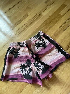 Shorts French Terry Palm Trees feminino NY&Co 4 pol. novo com etiquetas tamanho pequeno - Imagem 1 de 4