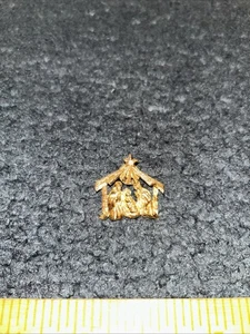 Vintage Gold Tone Christmas Nativity Scene With Rhinestone Single Lapel Pin Back - Picture 1 of 1