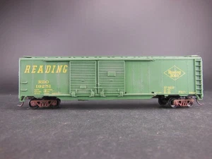 HO SCALE WEATHRED CUSTOM DECORATED RDG 19251 READING 50' BOX CAR - Picture 1 of 4