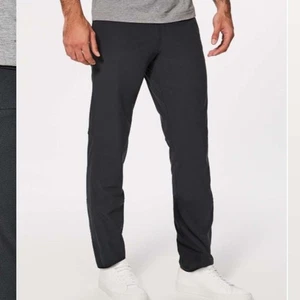 Lululemon Men’s ABC Classic-Fit 5 Pocket Dark Gray 32 x 29 - Picture 1 of 9