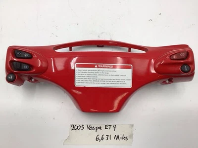 OEM Vespa ET2 ET4 Rear Gauge/Handlebar Cover with Switches Red 2001-2005 - Image 1 of 4