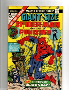 Giant-Size Spider-Man #4 Spiderman And The Punisher (Marvel Comics April 1975) - Picture 1 of 2