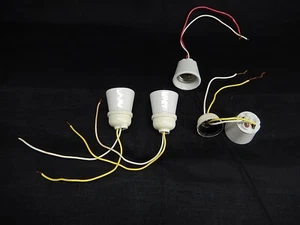 Set 3 Vintage Edison Sockel Porzellan & Phenol Sockel Baugruppen. Getestet. 1/8IP - Bild 1 von 7