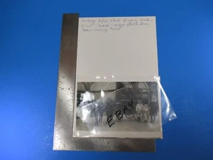 Vintage s/w Zirkus Foto Ringling Brüder Puppe kleine Person und Pferd S4856 - Bild 1 von 2