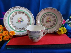 LOVELY H and K TUNSTALL TRIO - CUP / SAUCER AND PLATE 1940's - VGC # M 701 - Picture 1 of 12