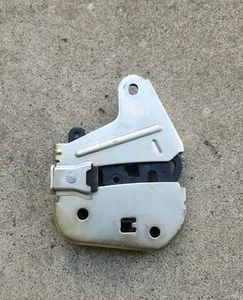 2007-2008 Honda Fit Passenger Right Rear Seat Latch Actuator OEM 82222-SAA-J01 - Foto 1 di 2