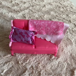 Mattel Barbie Ersatz rosa Couch Traumhaus 2013 & Kissen Decke - Bild 1 von 11