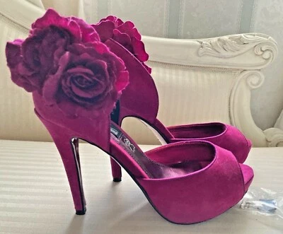 Genuine suede raspberry 2-part peeptoe rose corsage shoes UK5 by Next Signature - Image 1 of 4