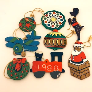 #2901 Vintage wood Christmas Ornaments 3 X 2.5 - Picture 1 of 15