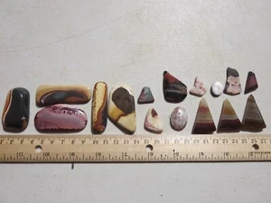 858  PACKAGE OF 16 POLISHED STONES & CABS.  EX CLOSED OLD TIME ROCK SHOP - Picture 1 of 5