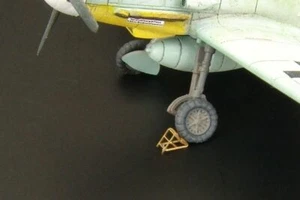 Brengun BRL144033 1/144 Luftwaffe wheel chocks (10pcs) PE kit - Picture 1 of 3