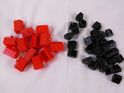 13 个红色酒店和 30 个黑房子来自米老鼠 75 周年大富翁 — 第 1/3 张图片