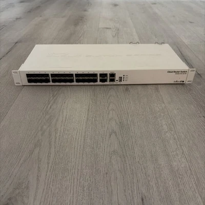 Mikrotik CRS326-24S+2Q+RM Cloud Router Switch, 24xSFP+pots, 2x40G QSFP+ ports, R - Image 1 of 3