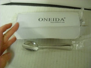 Oneida T015SFTF New Rim 18/10 Stainless Flatware 5 O' Clock Tea Spoons x12 NEW - Picture 1 of 3