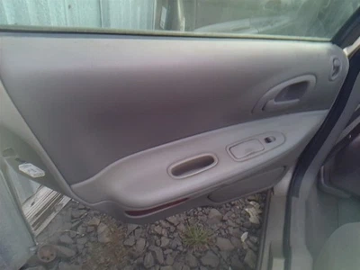 INTREPID  2003 Door Trim Panel Rear 30444670 Foto 1 de 2