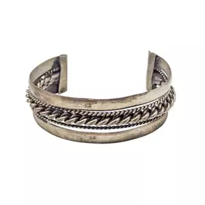 Antique Bedouin Silver Siwa Cuff Bracelet - Picture 1 of 6