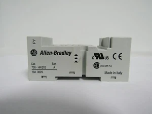 ALLEN-BRADLEY BASE DE RELÉ 700-HN205 SER. A - Imagen 1 de 6