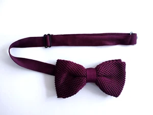 CHARLES TYRWHITT * NEW * 14" - 18.25" BURGUNDY SILK KNIT MENS BOW TIE RRP £39.95 - Picture 1 of 5