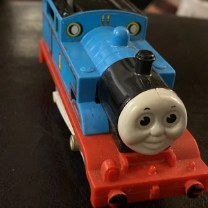 Tren motorizado Thomas & Friends TrackMaster Thomas #1 sin probar - Imagen 1 de 6