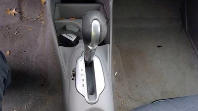 Conjunto de palanca de cambios de transmisión automática usado se adapta a: Honda Insight Grade 2011 Foto 1 de 4