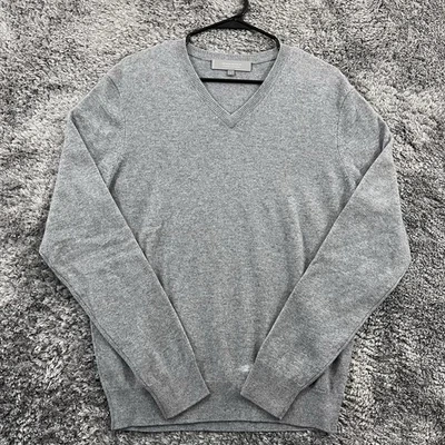 Neiman Marcus Sweater Men’s Large Gray Cashmere V-Neck Long Sleeve Pullover - Image 1 of 4
