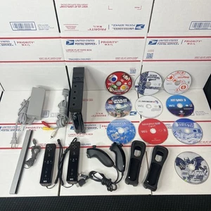 Pacchetto console Nintendo Wii con Super Mario + 10 giochi - SPEDIZIONE IN GIORNATA - GARANZIA!! - Foto 1 di 13