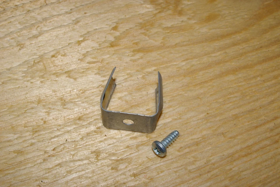 Soporte Austin Rover Mini Cooper para relé intermitente redondo incl. tornillo original Foto 1 de 1