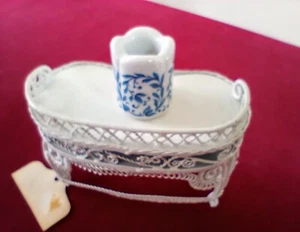 Miniatur Puppenhaus Windsor Collection Niere weiß Drahtgeflecht Niere Schreibtisch Vase - Bild 1 von 11