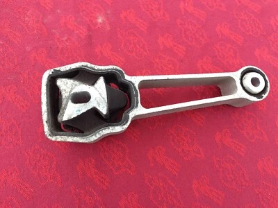 Volvo XC60 MK1 Right Side Engine Mount Bracket 2012 2.4 D 158 Kw - Image 1 of 4