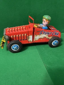 1950's STUNT CAR TIN FRICTION TOY BY ATC JAPAN, COLORFUL, COMPLETE - Picture 1 of 12