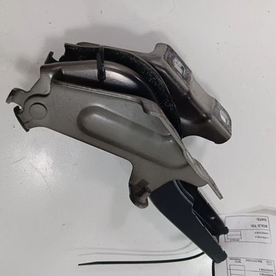 Nissan Sentra Hood Hinge Set Left and Right  2023 2022 2021 2020 - Image 1 of 4