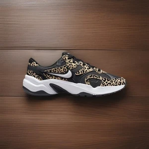 Nike AL8 Damenschuh - Gepard/Leopard - Schwarz/Off Noir/Hanf/Weiß - Bild 1 von 6