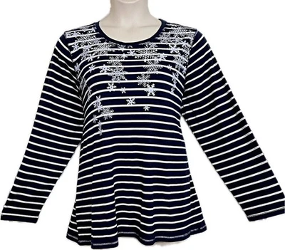 Top CJ Banks Invierno Copos de Nieve 2X Elevado Aspecto Perla Lunares Azul Marino Blanco Rayas Nuevo sin Etiquetas Foto 1 de 4