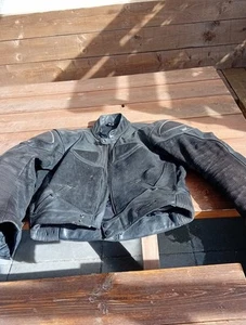 Motorradjacke Atmungsaktiv. Trotzdem Wasserdicht - Bild 1 von 3