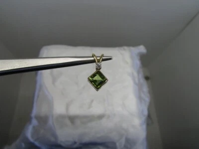 Solid 14K Yellow Gold Peridot and Diamond Pendant August Birthstone - Image 1 of 4