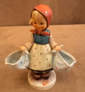 Hummel Mother's Darling girl laundry dots Figurine Goebel Germany vintage 175 - Picture 1 of 6