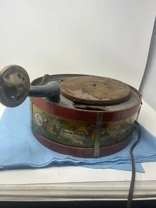 VINTAGE 1930 Snow White 7 Dwarfs Phonograph Record Player (J Chein & Co) Read - Picture 1 of 19