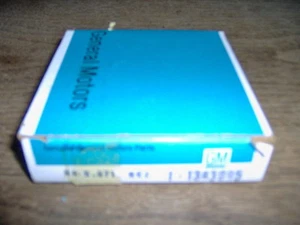 GM Cap Medallion Retainer Ring #1383095 Original 1960's Part NEW NIB - Picture 1 of 2