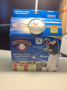 Rare Derek Jeter ZIP-N-HIT PRO 2005 NIB NEW YORK YANKEES FREE S&H!!!!! - Picture 1 of 8