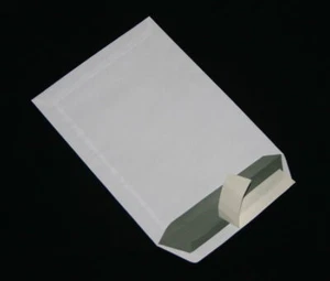 600 Versandtaschen/Briefumschläge C5/A5 weiß Haftklebend ohne Fenster 162x229 mm - Bild 1 von 2